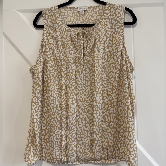 J. Crew Tops - J. Crew Women's Beige Leopard Print 🐆Blouse